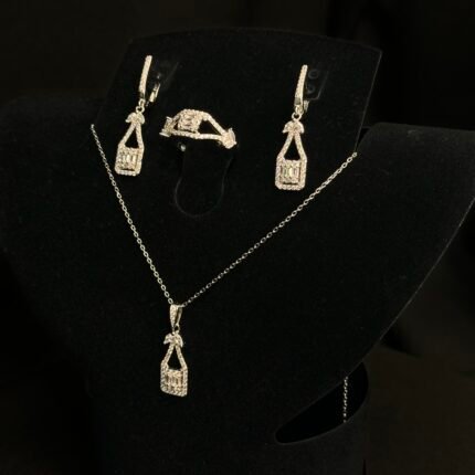 Dorte Gümüş komplekt