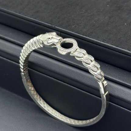 Maria Gümüş bilərzik