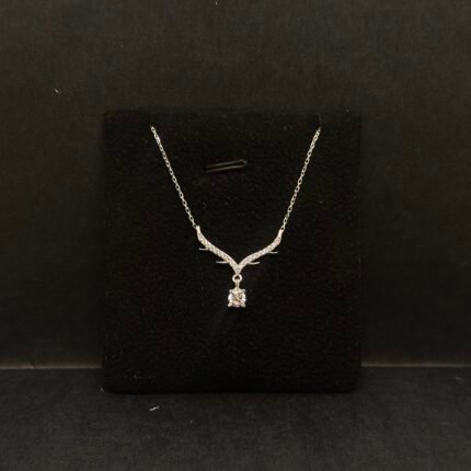 Lora Gümüş boyunbağı