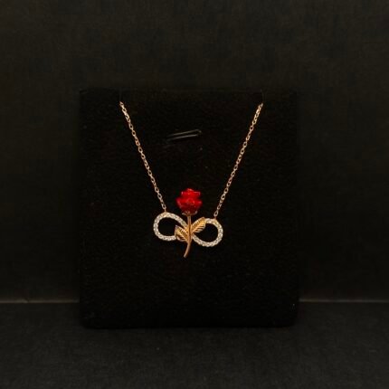 Catherine Gümüş boyunbağı