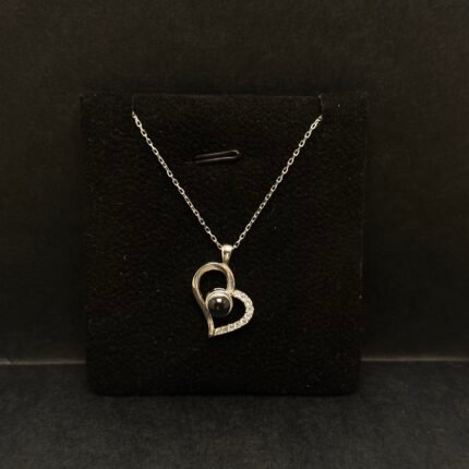 Sandy Gümüş boyunbağı