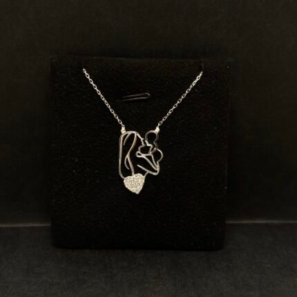 Tammy Gümüş boyunbağı