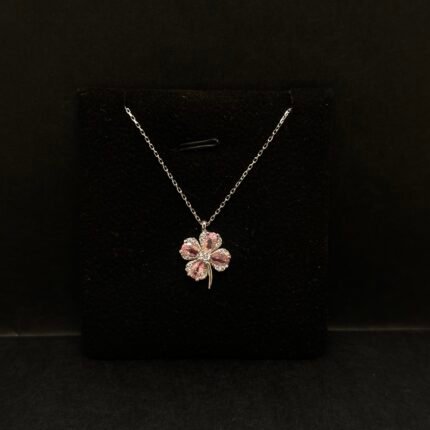 Misty Gümüş boyunbağı