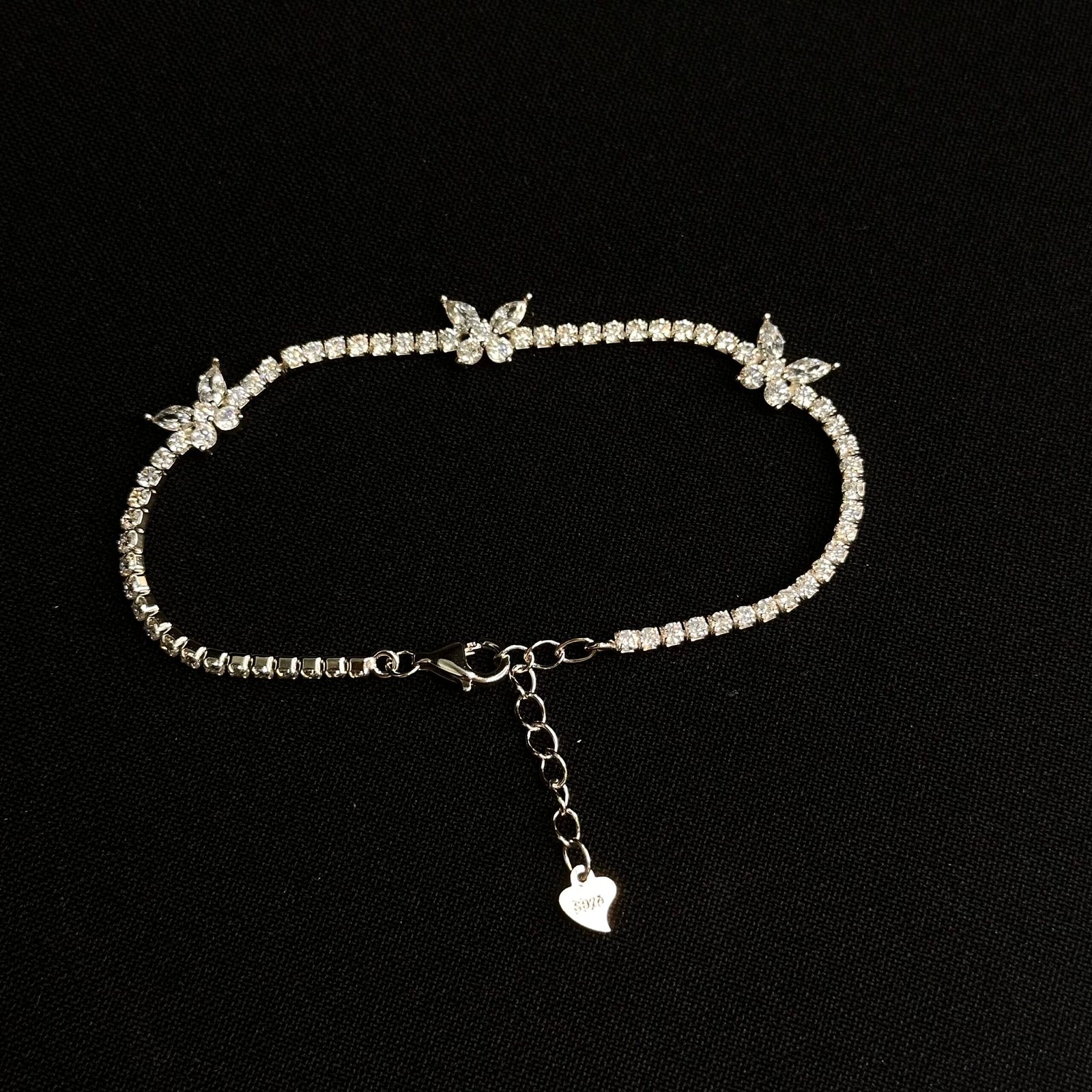 Hazel Gümüş bilərzik Hazel Gümüş bilərzik