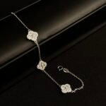 Nina Gümüş bilərzik