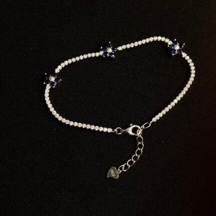 Cora Gümüş bilərzik