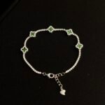 Kristen Gümüş bilərzik