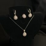 Yvette Gümüş dəst