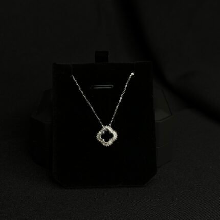 Lole Gümüş boyunbağı