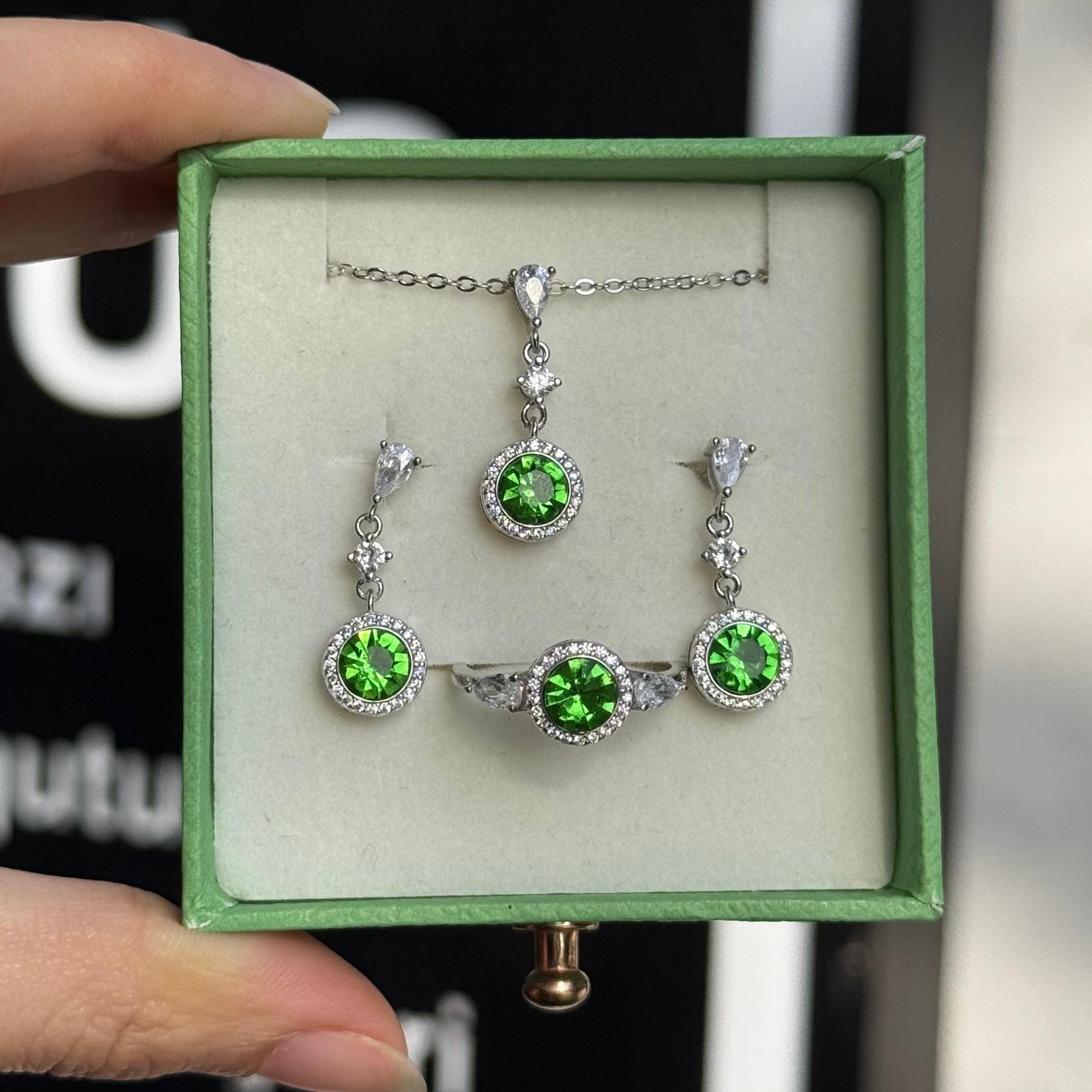 QD 33 Halle Gümüş dəst