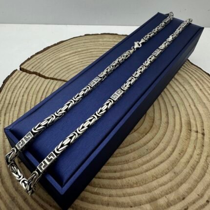 Kuin Gümüş boyunbağı