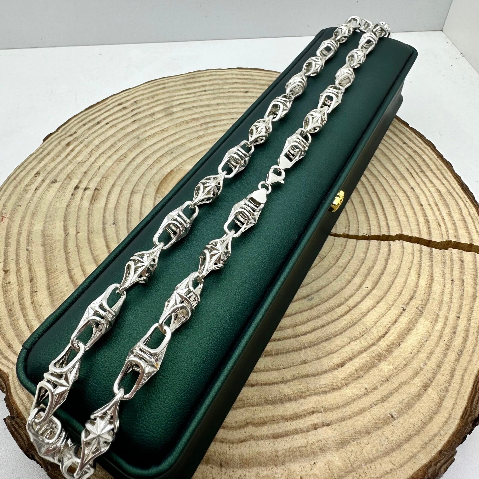 KB 45 Mark Gümüş boyunbağı