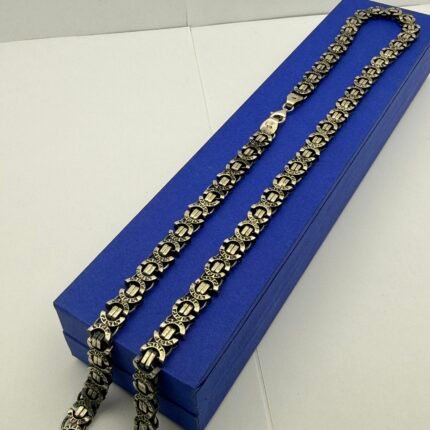 Oliver Gümüş boyunbağı