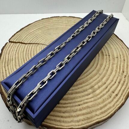 Pirs Gümüş boyunbağı