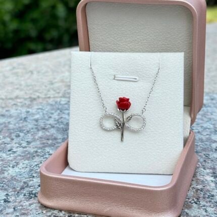 Makenzie Gümüş boyunbağı