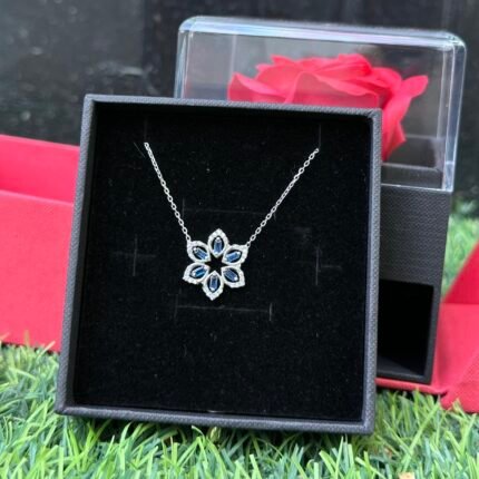 Mara Gümüş boyunbağı