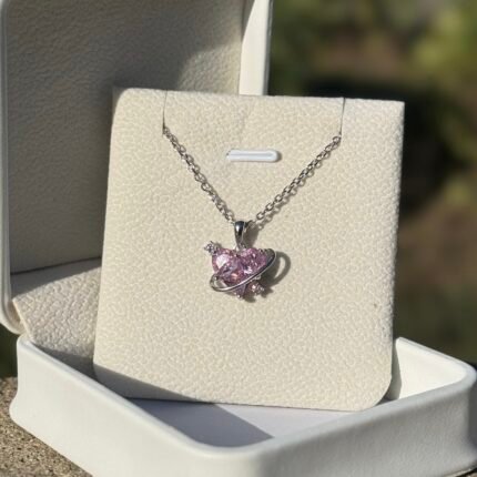 Monica Gümüş boyunbağı