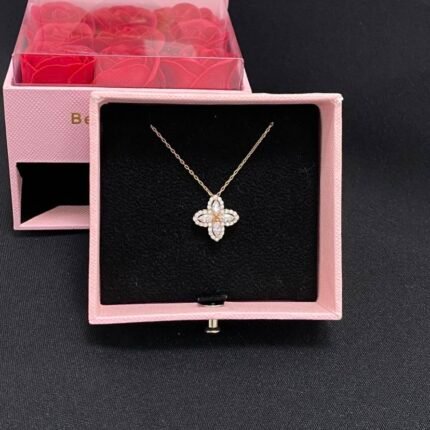 Yadira Gümüş boyunbağı