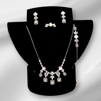 Tatiana Gümüş dəst