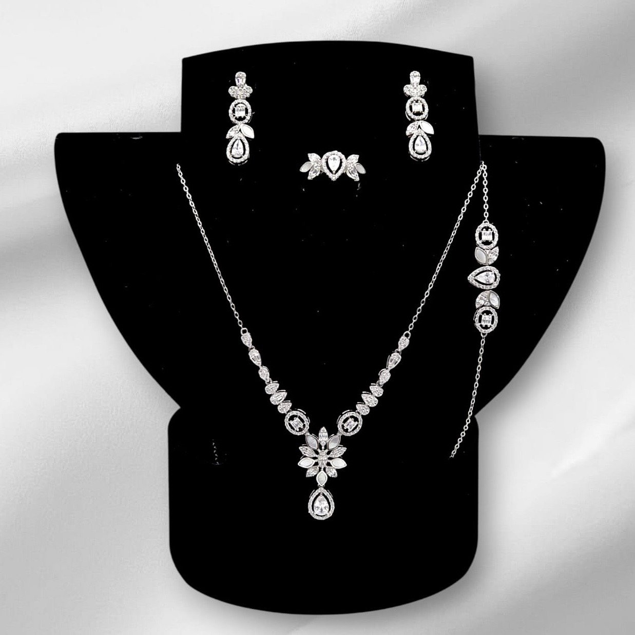 QD 144 Tori Gümüş dəst