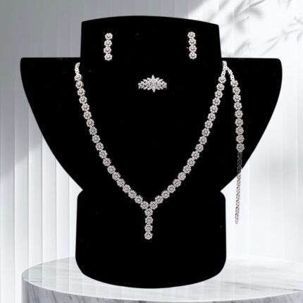 Vanesa Gümüş dəst