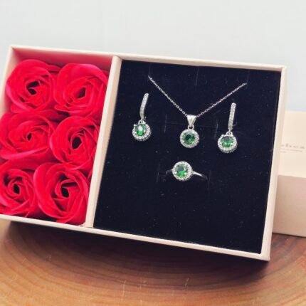 Emanuela Gümüş dəst