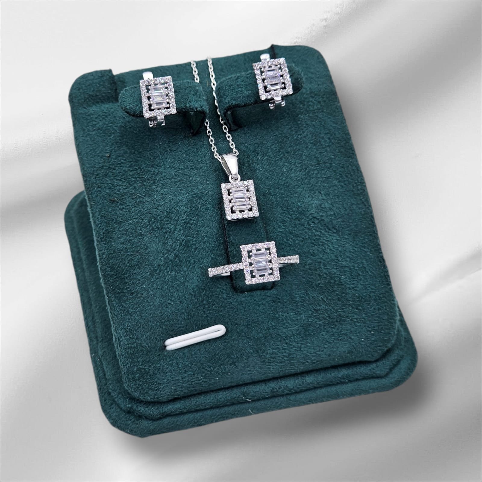 QD 42 Nichole Gümüş dəst