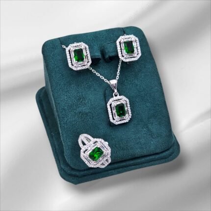 Sarai Gümüş dəst